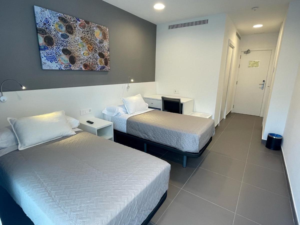 Hotel C31 Castelldefels Zewnętrze zdjęcie