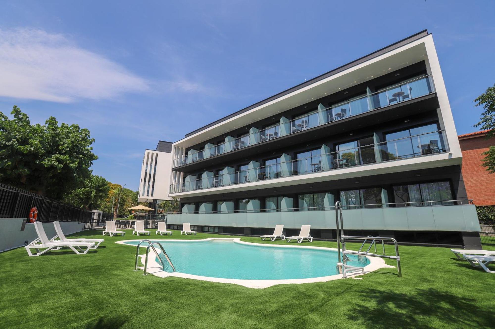 Hotel C31 Castelldefels Zewnętrze zdjęcie