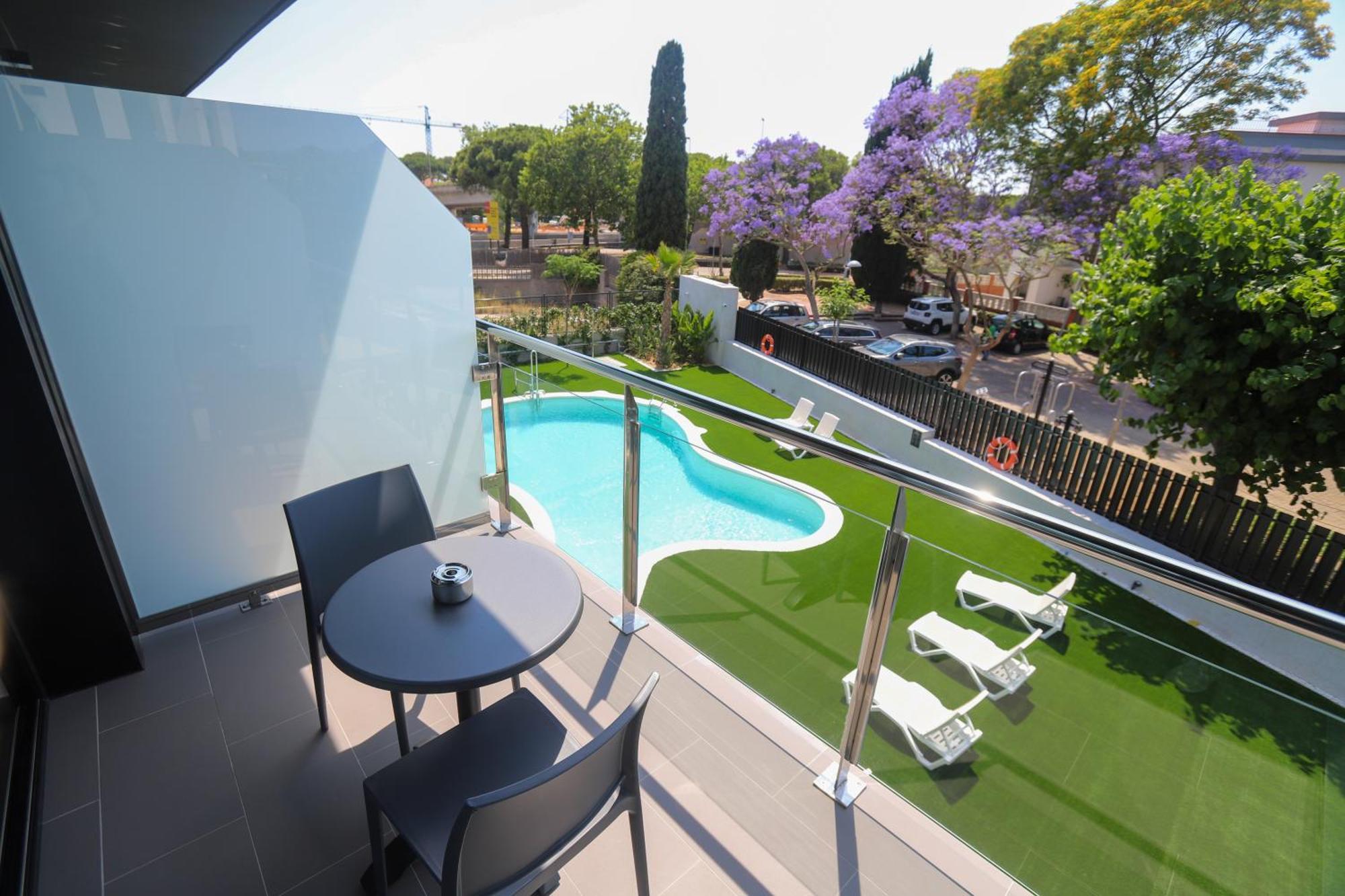 Hotel C31 Castelldefels Zewnętrze zdjęcie