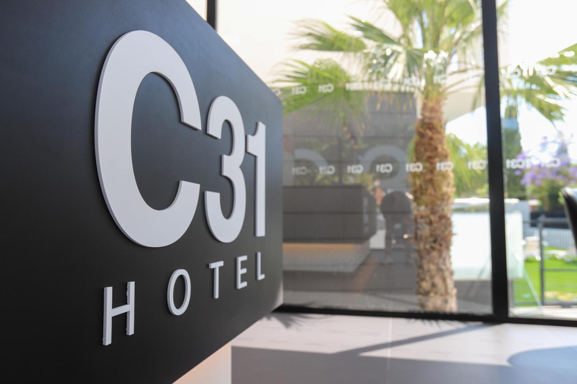 Hotel C31 Castelldefels Zewnętrze zdjęcie